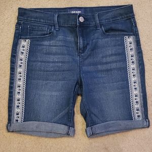 Girl's Old Navy size 14 jean shorts in great condi